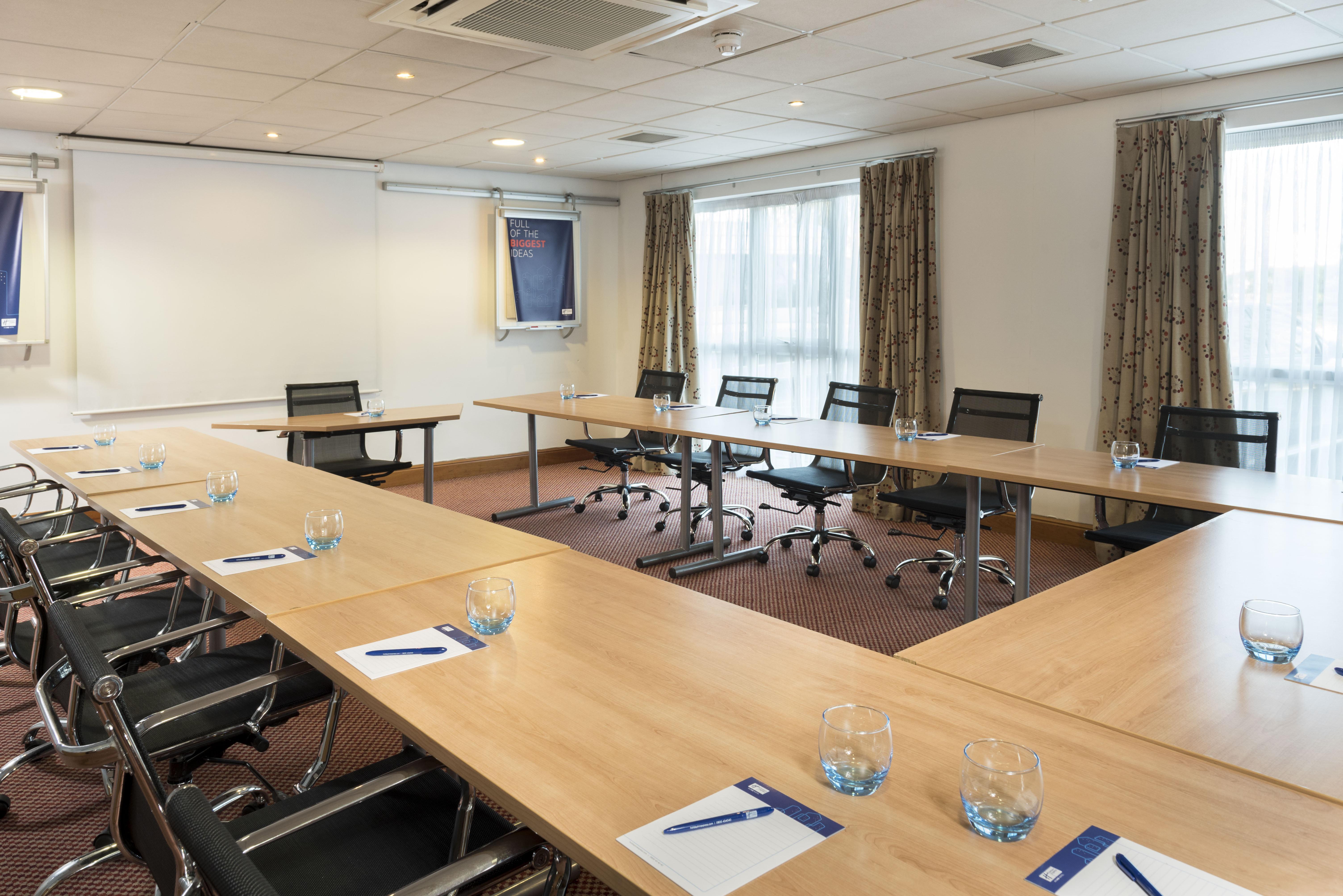 Holiday Inn Express Birmingham Star City By Ihg Exterior foto